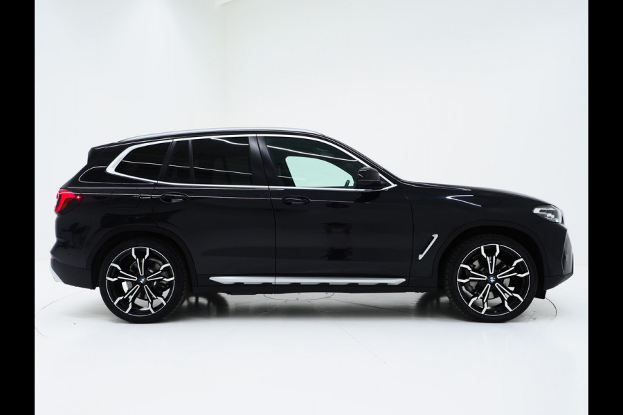 BMW X3 xDrive30e LCI 292PK | Leder | Sportstoelen | Zwarte Hemel | Camera | DAB | Carplay