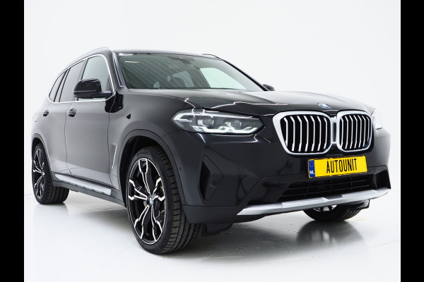 BMW X3 xDrive30e LCI 292PK | Leder | Sportstoelen | Zwarte Hemel | Camera | DAB | Carplay
