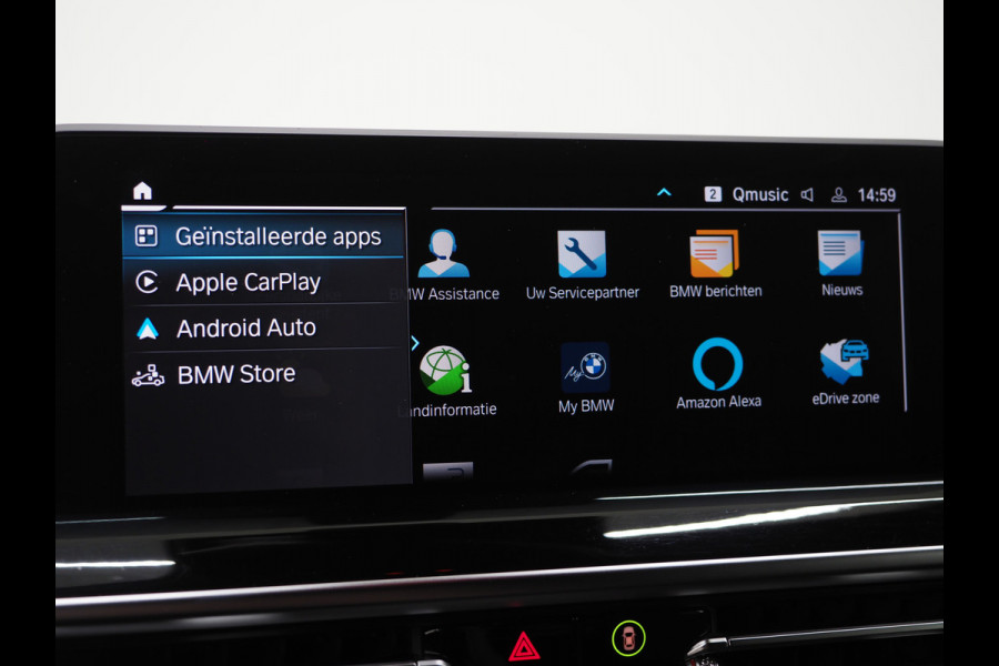 BMW X3 xDrive30e LCI 292PK | Leder | Sportstoelen | Zwarte Hemel | Camera | DAB | Carplay
