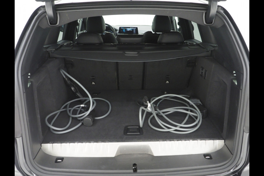 BMW X3 xDrive30e LCI 292PK | Leder | Sportstoelen | Zwarte Hemel | Camera | DAB | Carplay