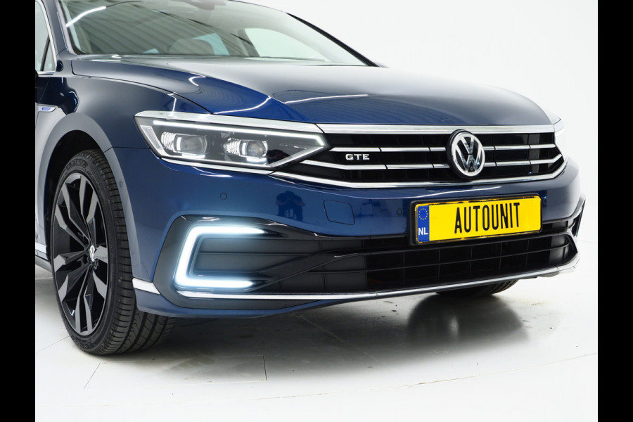 Volkswagen Passat Variant 1.4 TSI PHEV GTE R-Line | Panoramadak | Trehaak | Dynaudio | Massage | 360 | Head Up | Keyless