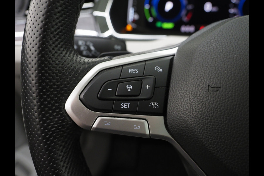 Volkswagen Passat Variant 1.4 TSI PHEV GTE R-Line | Panoramadak | Trehaak | Dynaudio | Massage | 360 | Head Up | Keyless