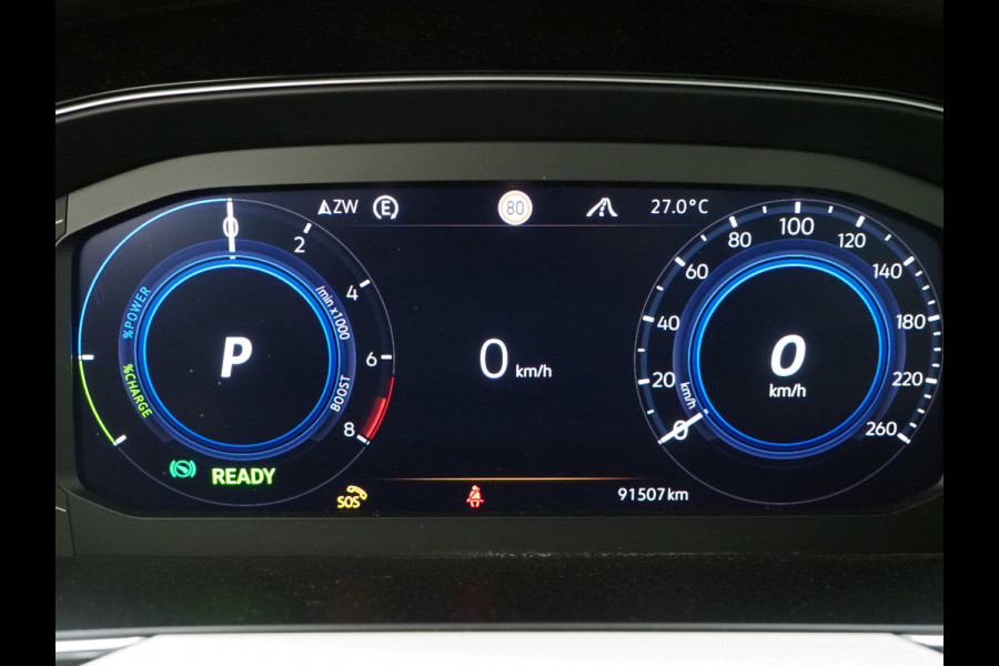 Volkswagen Passat Variant 1.4 TSI PHEV GTE R-Line | Panoramadak | Trehaak | Dynaudio | Massage | 360 | Head Up | Keyless