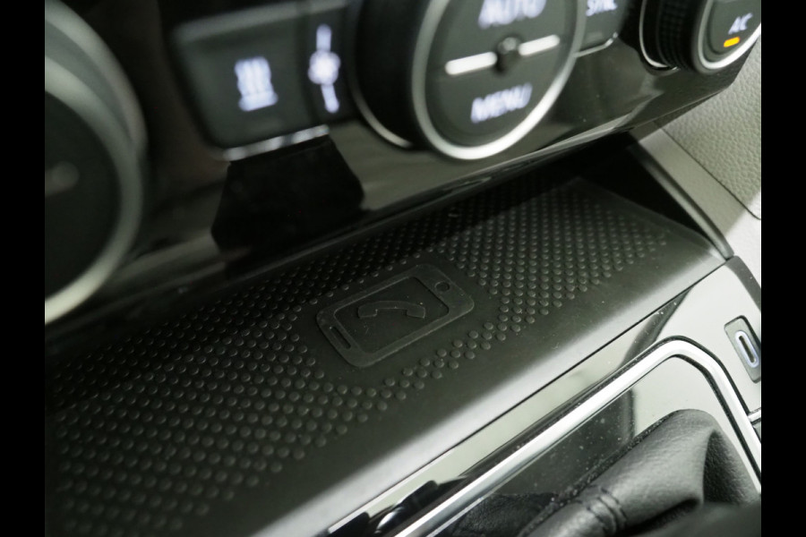Volkswagen Passat Variant 1.4 TSI PHEV GTE R-Line | Panoramadak | Trehaak | Dynaudio | Massage | 360 | Head Up | Keyless