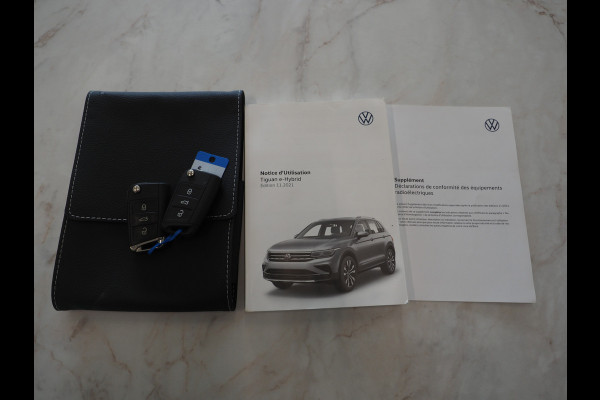Volkswagen Tiguan 1.4 TSI eHybrid Elegance Exclusive | Panoramadak | Trekhaak | Leder | 360 | Adaptive Cruise | Keyless | Carplay