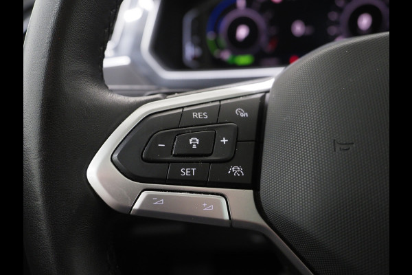 Volkswagen Tiguan 1.4 TSI eHybrid Elegance Exclusive | Panoramadak | Trekhaak | Leder | 360 | Adaptive Cruise | Keyless | Carplay