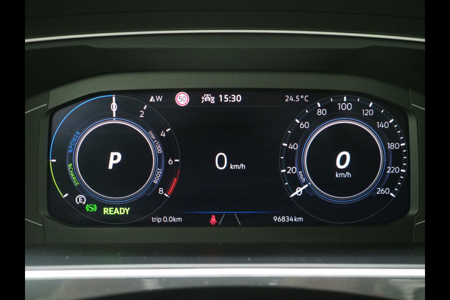 Volkswagen Tiguan 1.4 TSI eHybrid Elegance Exclusive | Panoramadak | Trekhaak | Leder | 360 | Adaptive Cruise | Keyless | Carplay