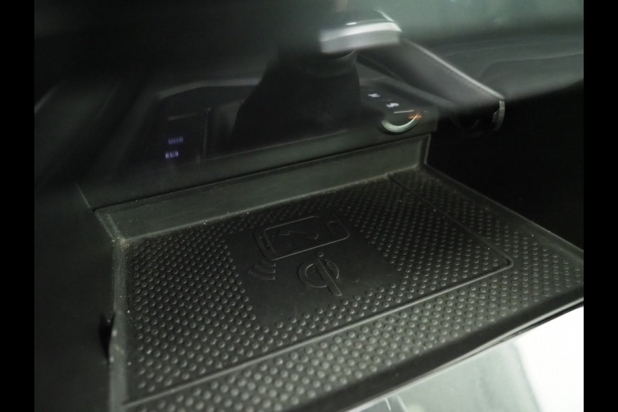 Volkswagen Tiguan 1.4 TSI eHybrid Elegance Exclusive | Panoramadak | Trekhaak | Leder | 360 | Adaptive Cruise | Keyless | Carplay