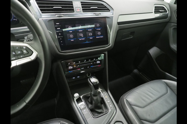 Volkswagen Tiguan 1.4 TSI eHybrid Elegance Exclusive | Panoramadak | Trekhaak | Leder | 360 | Adaptive Cruise | Keyless | Carplay