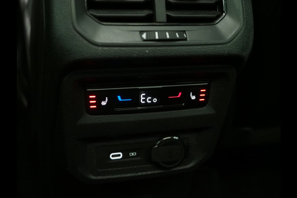 Volkswagen Tiguan 1.4 TSI eHybrid Elegance Exclusive | Panoramadak | Trekhaak | Leder | 360 | Adaptive Cruise | Keyless | Carplay