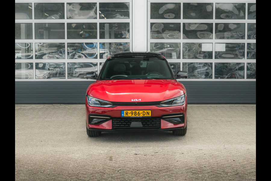 Kia Ev6 GT-Line 77.4 kWh schuifkanteldak l Steoverwarming en stoel ventilatie l Meridian soundsysteem
