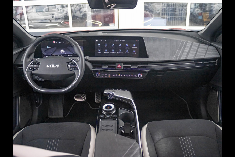 Kia Ev6 GT-Line 77.4 kWh schuifkanteldak l Steoverwarming en stoel ventilatie l Meridian soundsysteem