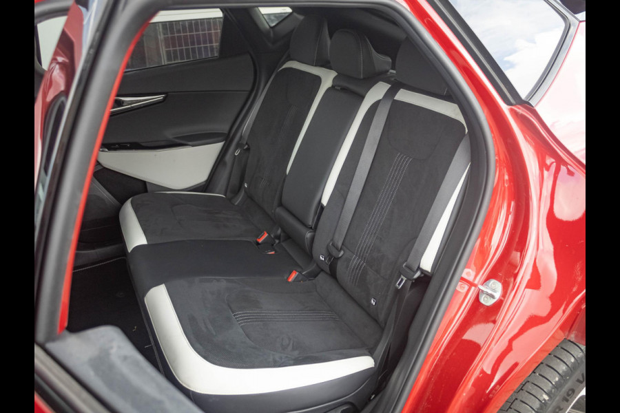 Kia Ev6 GT-Line 77.4 kWh schuifkanteldak l Steoverwarming en stoel ventilatie l Meridian soundsysteem