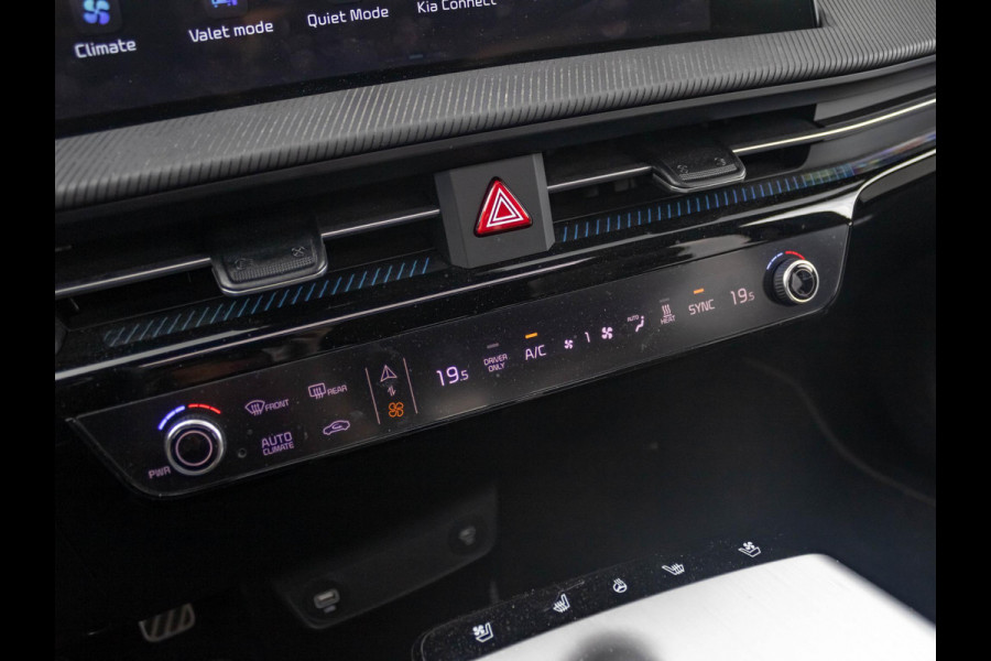 Kia Ev6 GT-Line 77.4 kWh schuifkanteldak l Steoverwarming en stoel ventilatie l Meridian soundsysteem