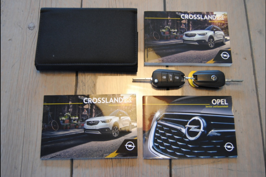 Opel Crossland X || 6 maanden garantie! 1.2 T. Innovation || Apple CarPlay!