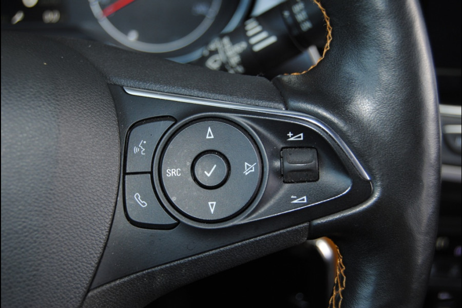 Opel Crossland X || 6 maanden garantie! 1.2 T. Innovation || Apple CarPlay!