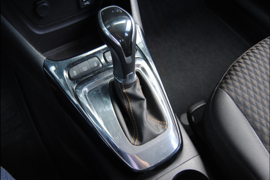 Opel Crossland X || 6 maanden garantie! 1.2 T. Innovation || Apple CarPlay!