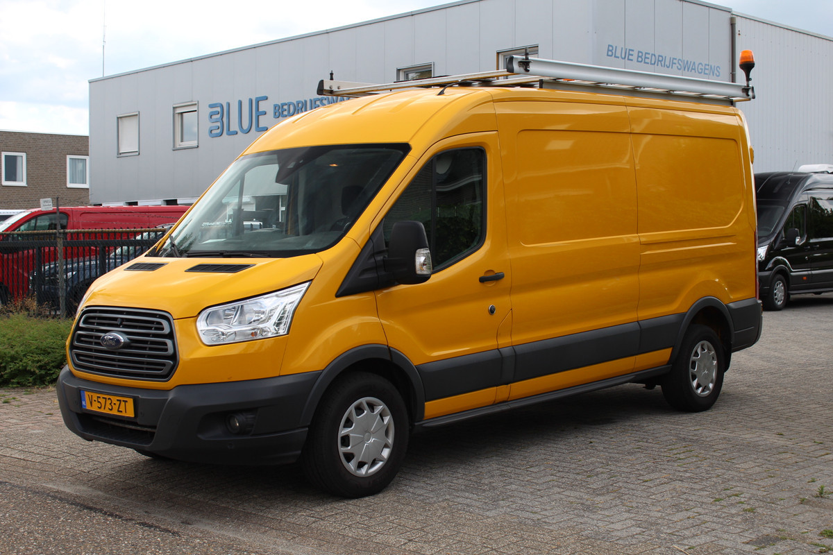 Ford Transit 350 2.0 TDCI 130PK Euro6 L3H2 Trend ✓ imperiaal ✓ airco ✓ trekhaak 2800KG Ford Transit 350 2.0 TDCI 130PK Euro6 L3H2 Trend ✓ imperiaal ✓ airco ✓ trekhaak 2800KG