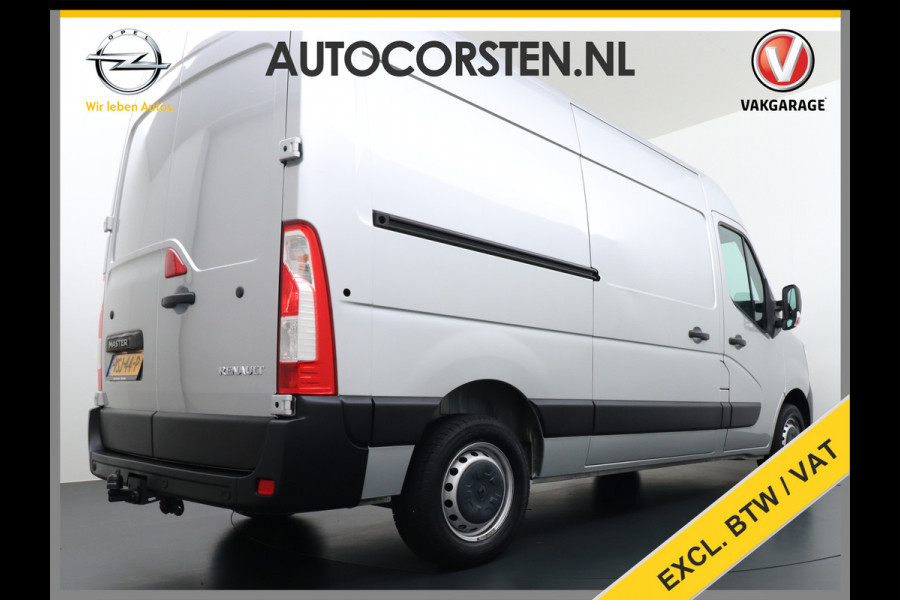 Renault Master T35 2.3dCi 135 L2H2 Apple Carplay/Android Auto Euro 6 Trekhaak Navi Airco 3-Persoons Pdc Led DAB Regen-Lichtsensor Betonplex Vloer Lat om Lat  Wandbetimmering Schuifdeur 1e Eigenaar Euro 6 Facelift Model 2.500KG Trekgewicht