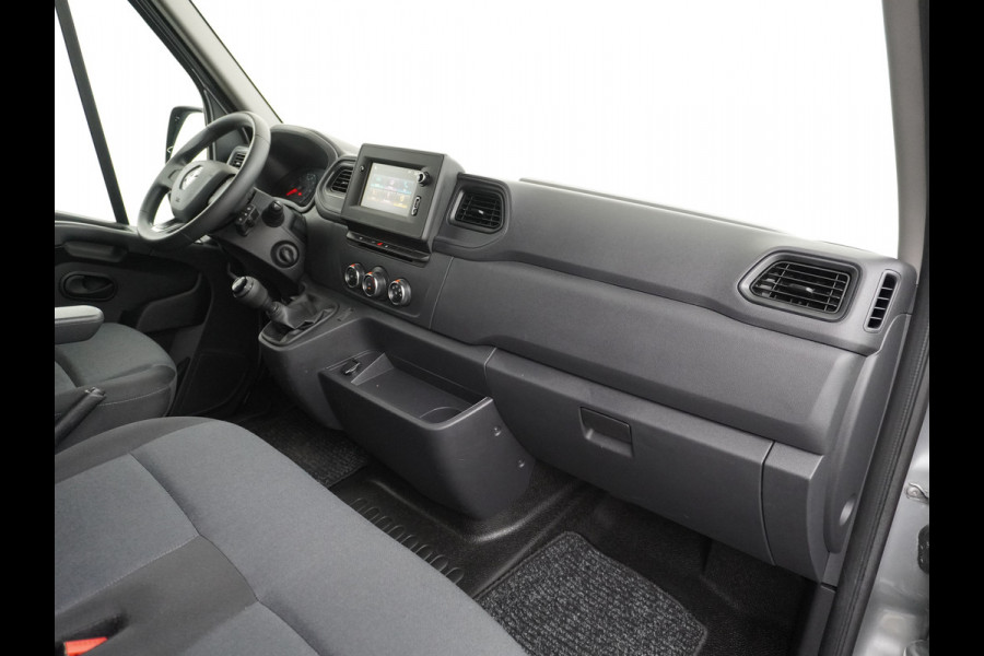 Renault Master T35 2.3dCi 135 L2H2 Apple Carplay/Android Auto Euro 6 Trekhaak Navi Airco 3-Persoons Pdc Led DAB Regen-Lichtsensor Betonplex Vloer Lat om Lat  Wandbetimmering Schuifdeur 1e Eigenaar Euro 6 Facelift Model 2.500KG Trekgewicht