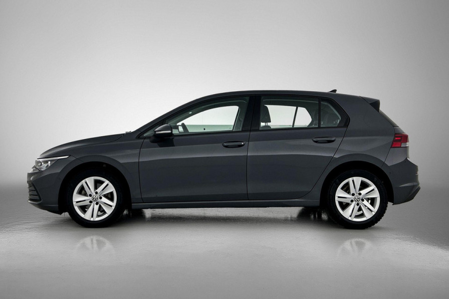 Volkswagen Golf 1.0 eTSI Life Business Automaat (SFEERVERLICHTING, STOELVERWARMING, MASSAGE STOEL, LED, PARKEERSENSOREN)