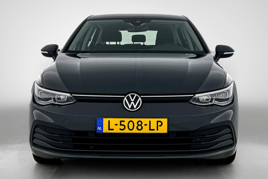Volkswagen Golf 1.0 eTSI Life Business Automaat (SFEERVERLICHTING, STOELVERWARMING, MASSAGE STOEL, LED, PARKEERSENSOREN)