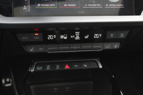 Audi RS3 Limousine 2.5 TFSI quattro / Verlengd Garantie / Milltek / Keramisch / Panoramadak / Camera / Head-up / B&O / Matrix LED / ACC / Leder