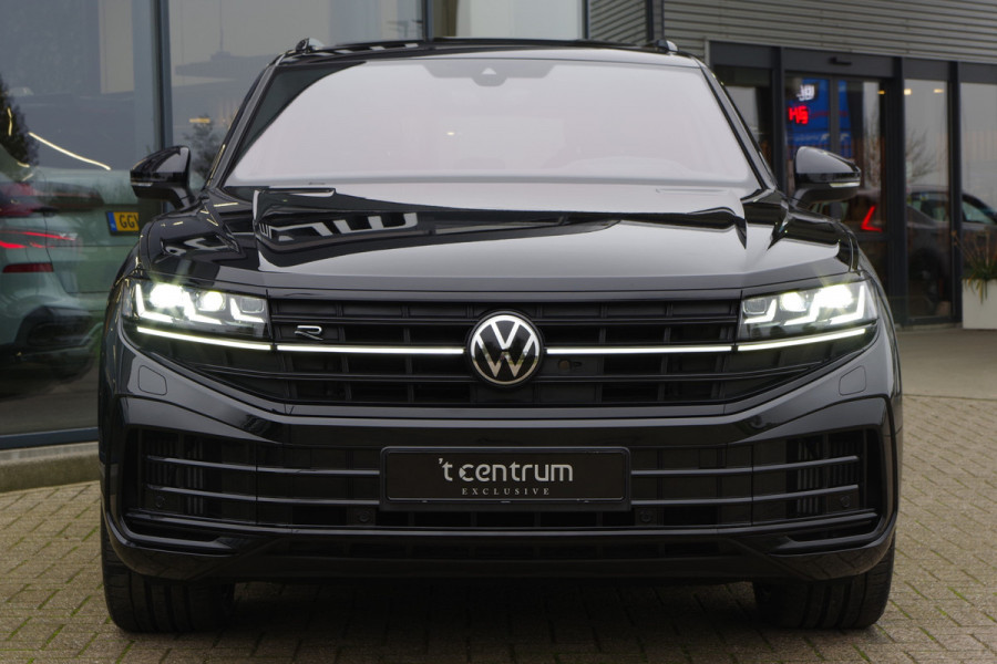 Volkswagen Touareg 3.0 TSi R 4MOTION 463 PK PHEV, Trekhaak, Panoramadak, Dynaudio, Massage