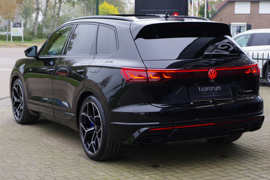 Volkswagen Touareg 3.0 TSi R 4MOTION 463 PK PHEV, Trekhaak, Panoramadak, Dynaudio, Massage
