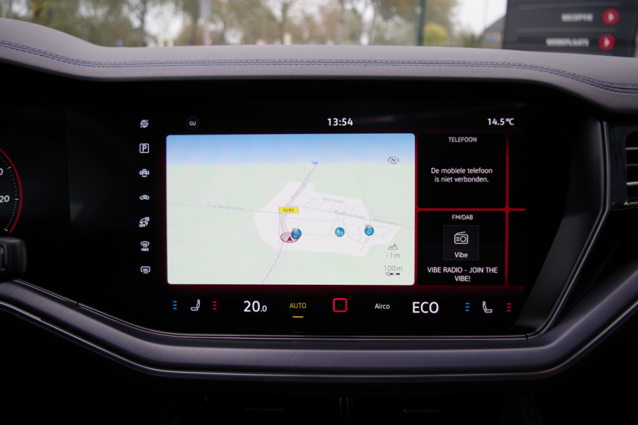 Volkswagen Touareg 3.0 TSi R 4MOTION 463 PK PHEV, Trekhaak, Panoramadak, Dynaudio, Massage