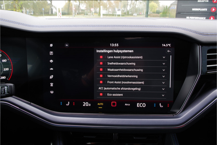 Volkswagen Touareg 3.0 TSi R 4MOTION 463 PK PHEV, Trekhaak, Panoramadak, Dynaudio, Massage