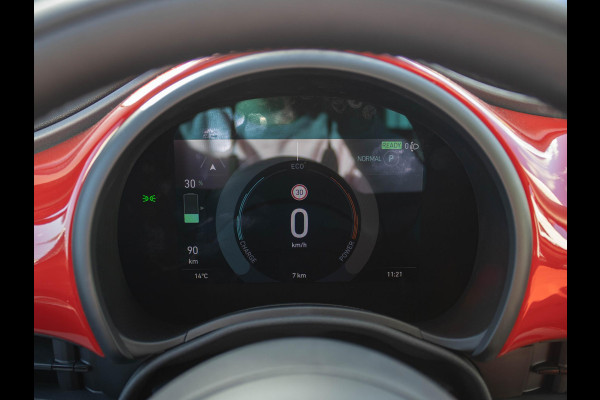 Fiat 500E RED Cabrio 42 kWh | Uit voorraad leverbaar ! | CarPlay | PDC |