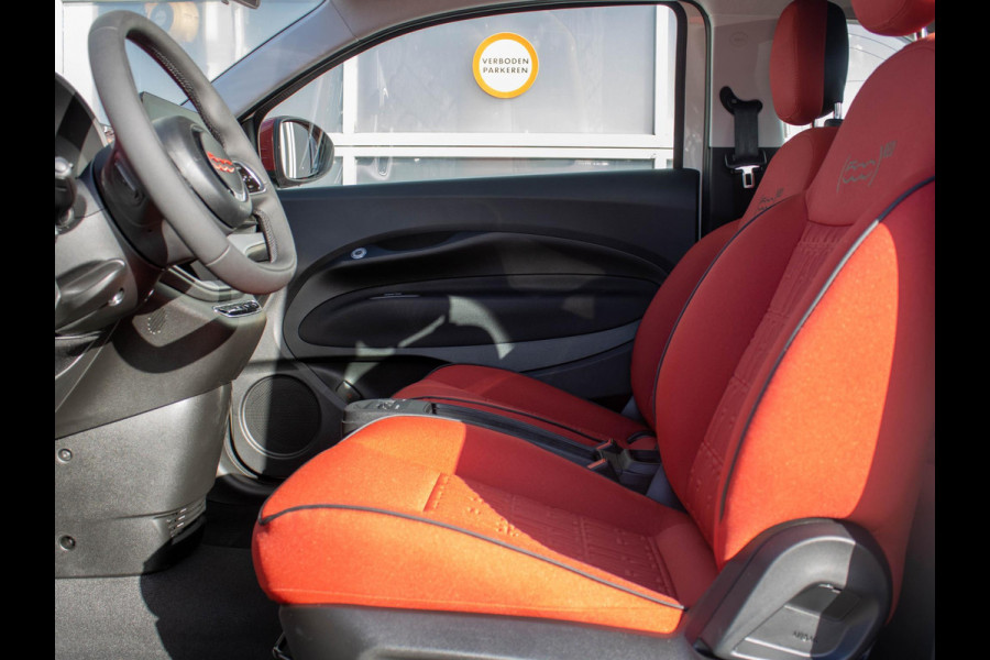 Fiat 500E RED Cabrio 42 kWh | Uit voorraad leverbaar ! | CarPlay | PDC |