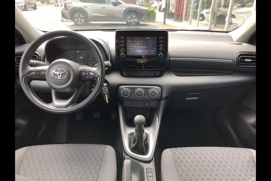 Toyota Yaris 1.0 VVT-i Active | Apple Carplay/Android auto, Licht en regensensor, Airco, Adaptive cruise control