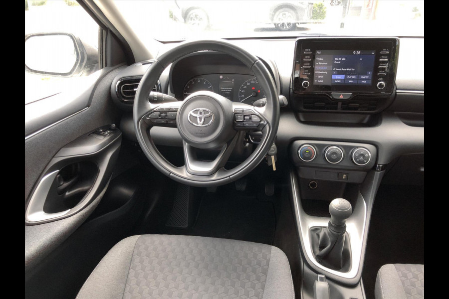Toyota Yaris 1.0 VVT-i Active | Apple Carplay/Android auto, Licht en regensensor, Airco, Adaptive cruise control