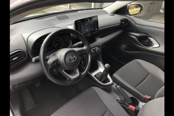 Toyota Yaris 1.0 VVT-i Active | Apple Carplay/Android auto, Licht en regensensor, Airco, Adaptive cruise control