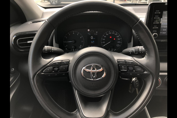 Toyota Yaris 1.0 VVT-i Active | Apple Carplay/Android auto, Licht en regensensor, Airco, Adaptive cruise control