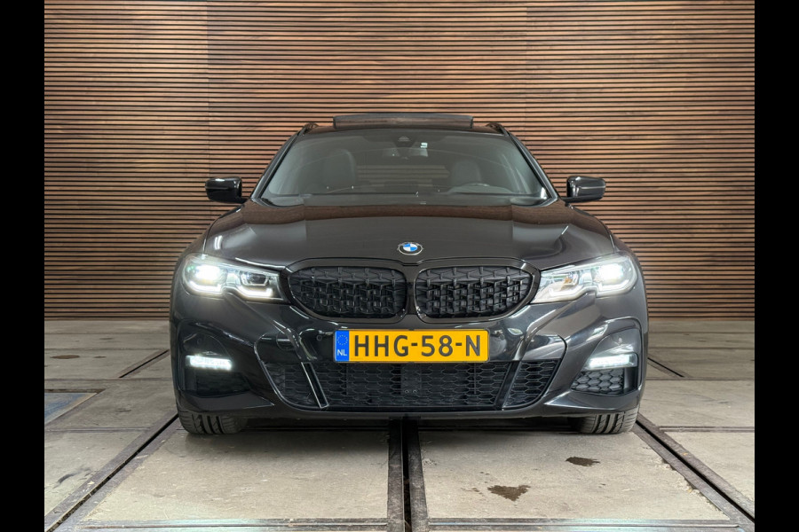 BMW 3 Serie Touring 330e High Executive M Sport | Pano | Sportstoelen | 19' inch | KANON !!