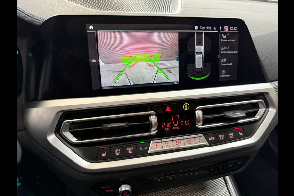 BMW 3 Serie Touring 330e High Executive M Sport | Pano | Sportstoelen | 19' inch | KANON !!