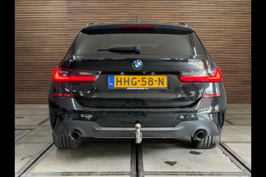 BMW 3 Serie Touring 330e High Executive M Sport | Pano | Sportstoelen | 19' inch | KANON !!