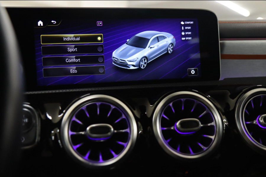 Mercedes-Benz CLA-Klasse 250 AMG /PANO/SFEERV/CAM/LANEASSIST/STOELV/BOMVOL