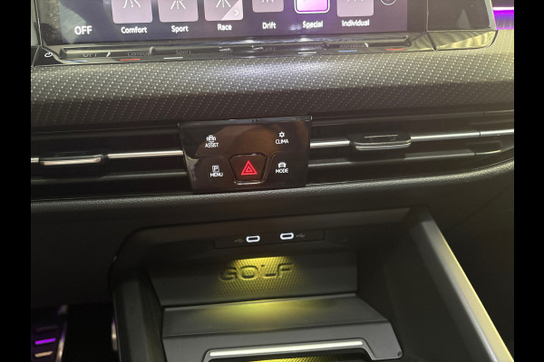Volkswagen Golf 2.0 TSI R 4Motion Performance AKRA, PANO