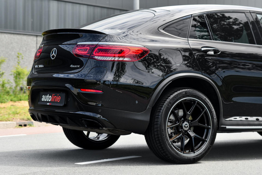 Mercedes-Benz GLC Coupé 300e 4MATIC AMG, BTW, Night ed. Pano, Digital, Memory, 360, Keyless, CarPlay, Sfeer!