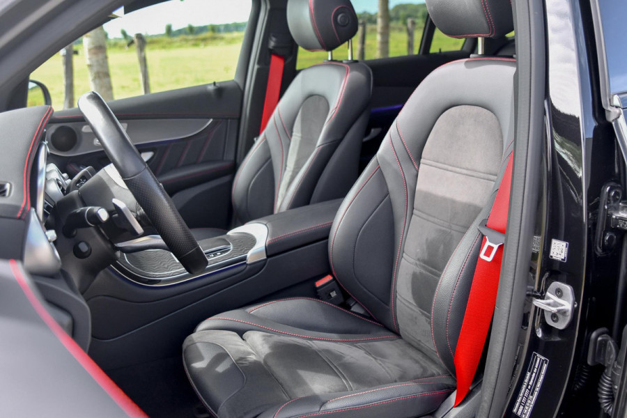 Mercedes-Benz GLC Coupé 300e 4MATIC AMG, BTW, Night ed. Pano, Digital, Memory, 360, Keyless, CarPlay, Sfeer!