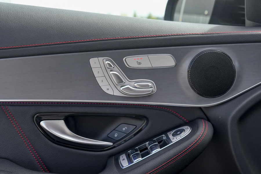 Mercedes-Benz GLC Coupé 300e 4MATIC AMG, BTW, Night ed. Pano, Digital, Memory, 360, Keyless, CarPlay, Sfeer!