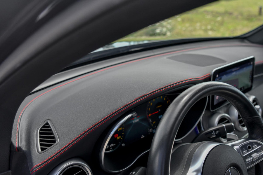 Mercedes-Benz GLC Coupé 300e 4MATIC AMG, BTW, Night ed. Pano, Digital, Memory, 360, Keyless, CarPlay, Sfeer!