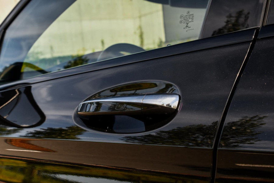 Mercedes-Benz GLC Coupé 300e 4MATIC AMG, BTW, Night ed. Pano, Digital, Memory, 360, Keyless, CarPlay, Sfeer!