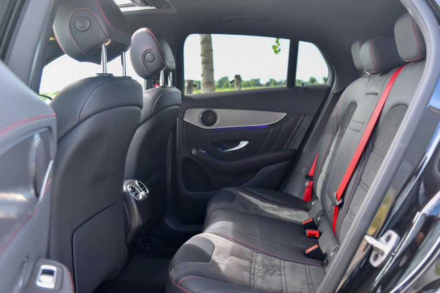 Mercedes-Benz GLC Coupé 300e 4MATIC AMG, BTW, Night ed. Pano, Digital, Memory, 360, Keyless, CarPlay, Sfeer!