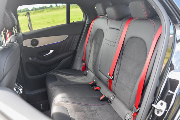 Mercedes-Benz GLC Coupé 300e 4MATIC AMG, BTW, Night ed. Pano, Digital, Memory, 360, Keyless, CarPlay, Sfeer!