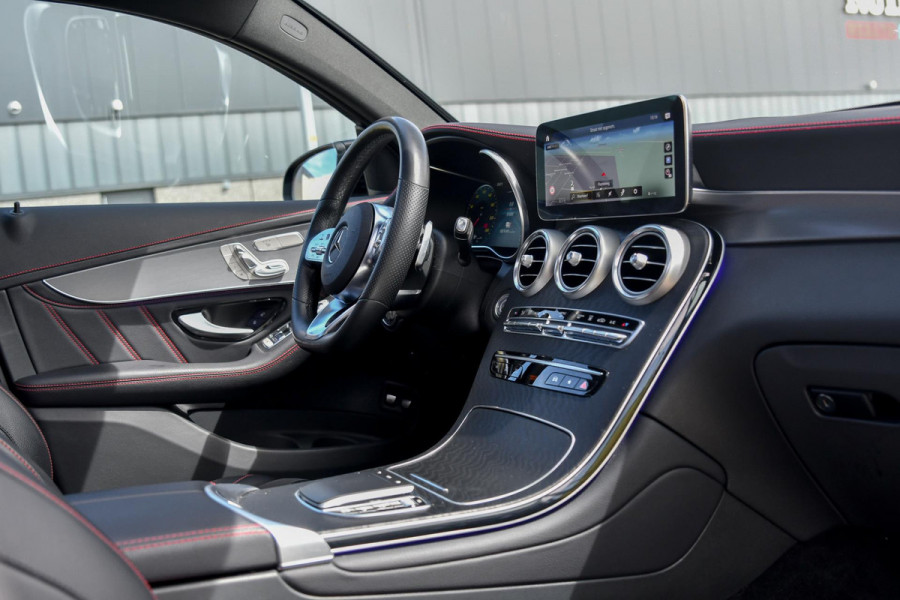 Mercedes-Benz GLC Coupé 300e 4MATIC AMG, BTW, Night ed. Pano, Digital, Memory, 360, Keyless, CarPlay, Sfeer!